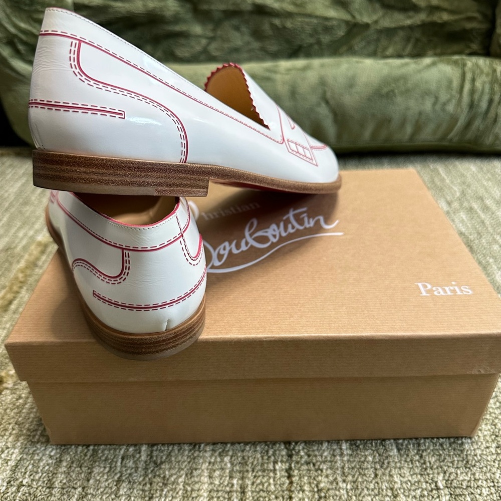 NEW Christian Louboutin White Loafers with Red Trim - Picture 9 of 10